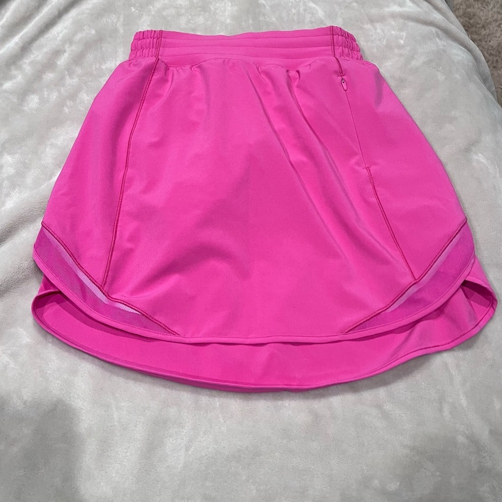 Lululemon Hotty Hot high rise skirt